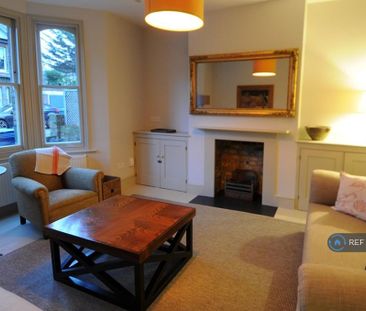 4 bedroom terraced house to rent - Photo 1