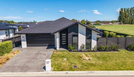 Beautiful 3 Bedroom Property in Halswell - Photo 3