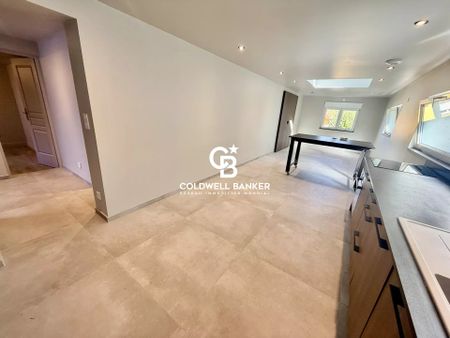 Location Appartement 3 pièces 64m² LUCINGES 74380 - Photo 2