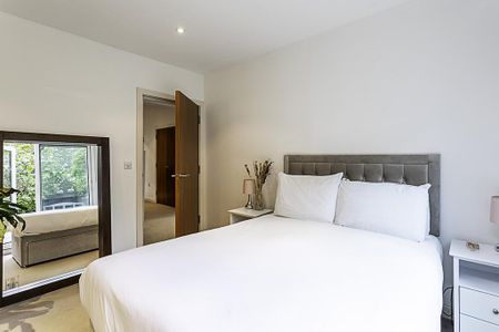 3 bedroom flat to rent - Photo 3