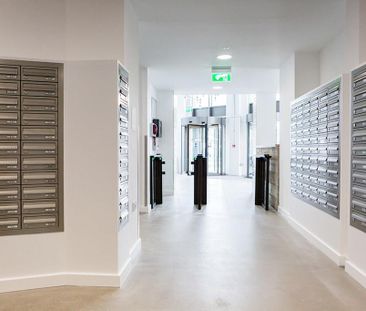 Studio to rent - Photo 1