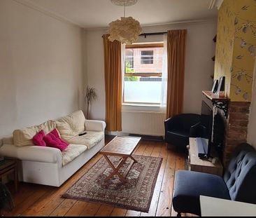 2 Bed End Terrace, Acres Road, M21 - Photo 2