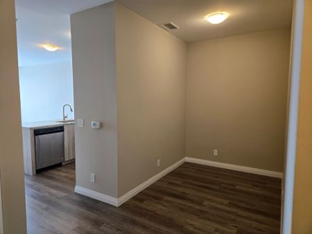 For Lease - 104 Garment Street Unit# 1710, Kitchener, Ontario - Photo 2