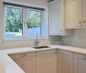 3 bedroom semi-detached house to rent - Photo 5
