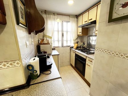 Piso de alquiler en Calle de Julia García Boután, Rosas - Musas - Photo 4