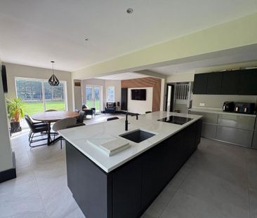 5 bedroom detached house to rent - Photo 1