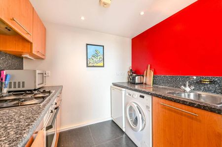 1 bedroom flat to rent - Photo 3