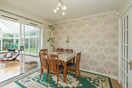 3 bedroom detached house to rent - Photo 5