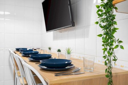 Room with access to interior patio in Barcelona - Photo 3