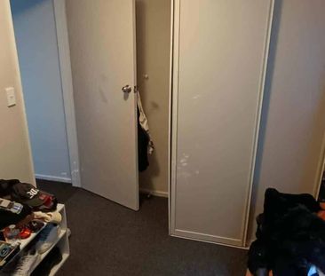 Freshly Updated & Partially Furnished - Just Move In! Available Jan... - Photo 2