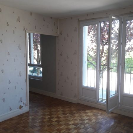 T2 de 41 m² - 18 rue de la charme Châtillon-sur-Seine - Photo 3