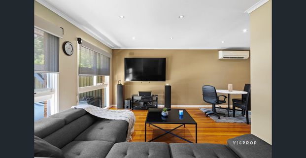Spacious Family Living in the heart of Manningham - Photo 1
