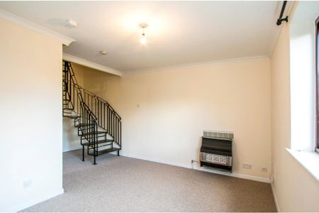 1 bedroom end of terrace house to rent - Photo 2