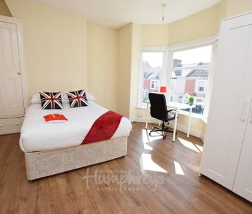 5 bedroom terraced house to rent - Photo 3