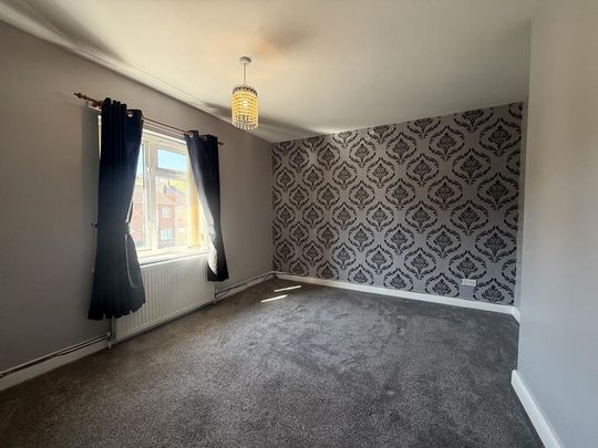 2 bedroom house to rent - Photo 1