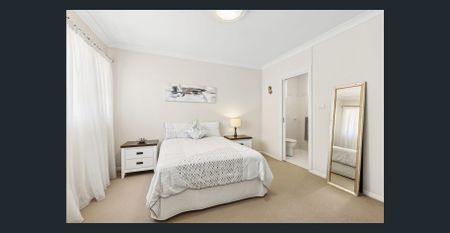 Spacious 3-Bedroom Townhouse in Peaceful Sans Souci Complex - Photo 3