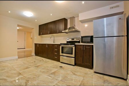 For Lease - 157 Pleasant View Basement Drive, Toronto, Ontario - Photo 4
