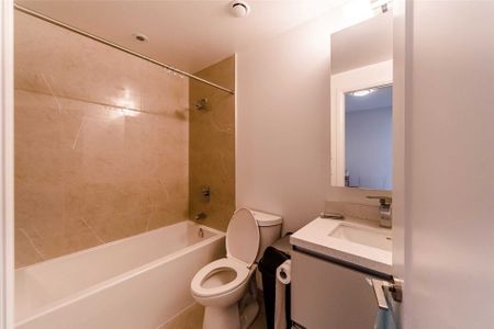 For Lease - 398 Highway 7 Street Unit# 706, Richmond Hill, Ontario - Photo 4