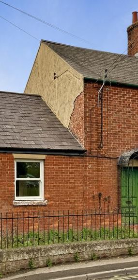 1 bedroom end of terrace house to rent - Photo 1