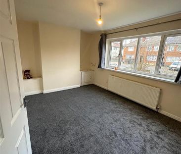 2 bedroom semi-detached house to rent - Photo 3