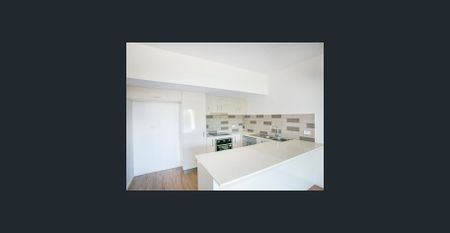 SPACIOUS STYLISH TOWNHOUSE - MOVE IN BEFORE CHRISTMAS - Photo 3