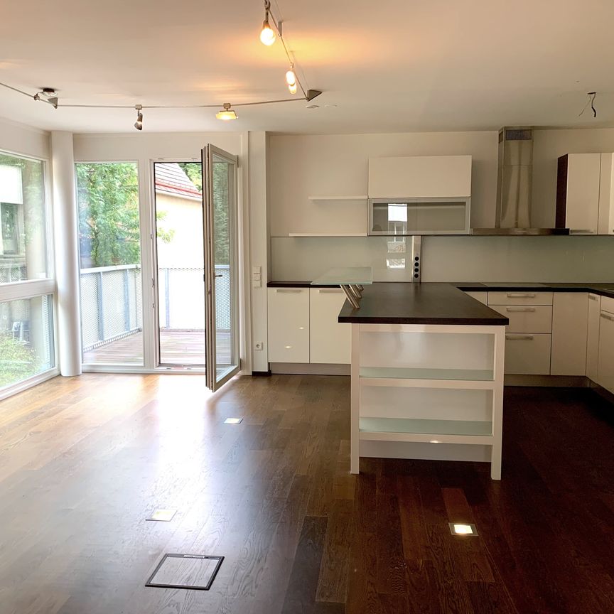 Helle 2,5 Zimmer Wohnung mit Grünblick! - Foto 1