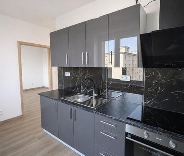 Pronájem bytu 2+1 55 m² - Photo 1