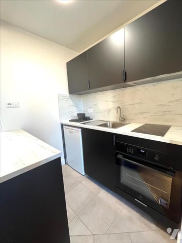 ROUEN PLACE DU VIEUX MARCHE - Appartement F1 bis - Photo 4