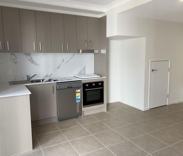 Perfectly Positioned 3-bedroom home in Baringa - Photo 4