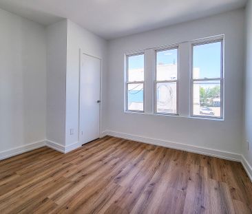 For Lease - 1052 Barton Street Unit# 1, Hamilton, Ontario - Photo 2