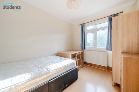 4 bedroom terraced house to rent - Photo 5