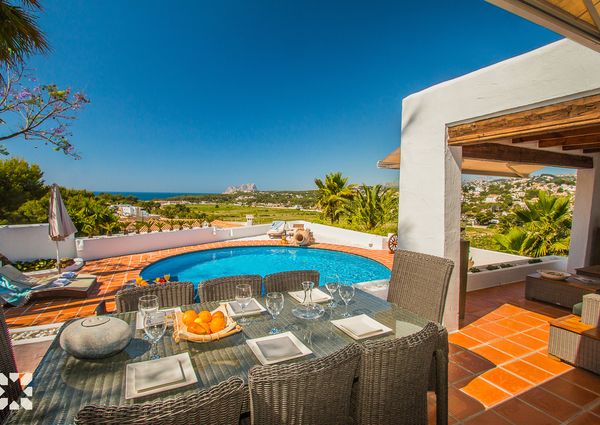 Rent villa MISTRAL