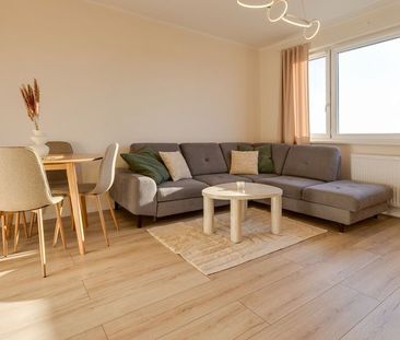 NEO – Prerobený 2-izbový byt 58 m² s loggiou v blízkosti centra - Photo 1