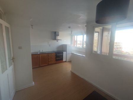 2 Bed Maisonette, Cliff Street, S11 - Photo 4