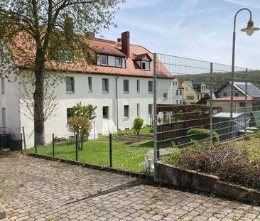 Frisch sanierte Wohnung in Bad Kösen ab März zu vermieten! - Photo 1