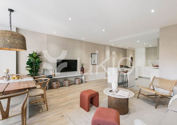 Passatge de Josep Llovera, Barcelona, Catalonia 08021