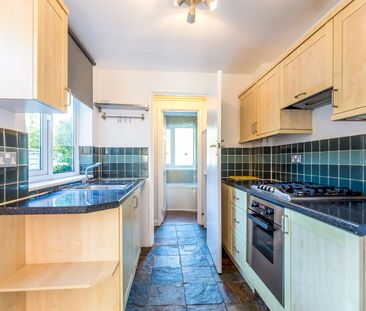 3 bedroom house to rent Clarence Road, Stony Stratford, Milton Keyn... - Photo 2