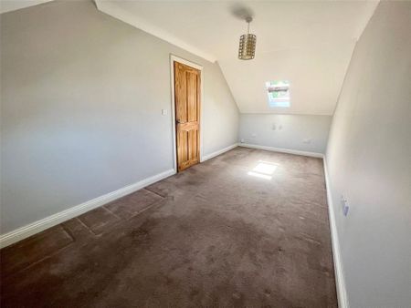 3 bedroom detached house to rent - Photo 5