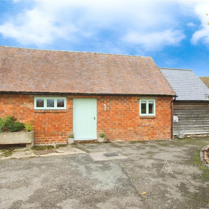 1 bedroom detached house to rent - Photo 1