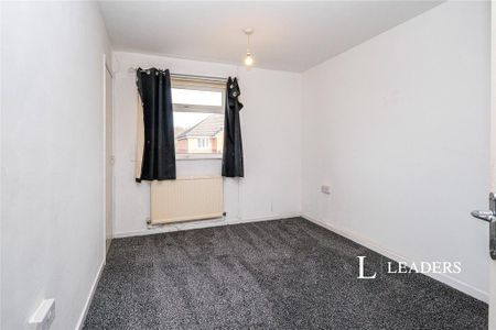 4 bedroom terraced house to rent - Photo 4