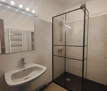 Location Appartement 3 pièces 54m² LE PRADET 83220 - Photo 3