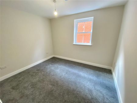 Main Street, Bulwell, Nottinghamshire, NG6 - Photo 3