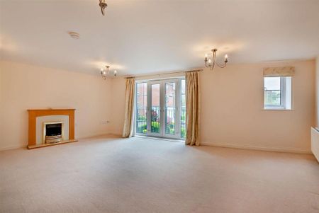 2 bedroom flat to rent - Photo 3