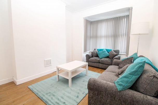 Wetherby Grove, Burley, Leeds - Photo 1