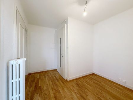 Appartement spacieux et renové de 1 pièce au centre de Chailly - Photo 2