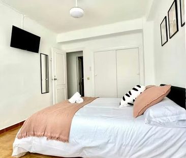 Calle Salitre, Málaga, Andalusia 29002 - Photo 6