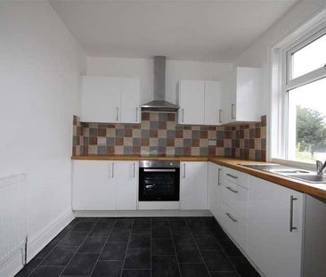 Leafield Avenue, Bradford, BD2 - Photo 2