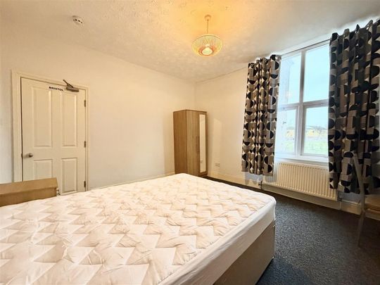 Robertson Road, Greenbank, Bristol, BS5 6LA - Photo 1