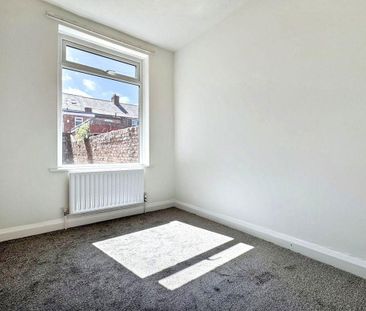 2 bed ground floor flat to rent in NE31 - Photo 3