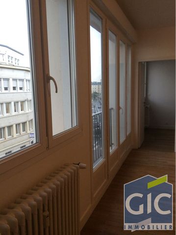 Location Appartement 2 pièces 58m² - Photo 5